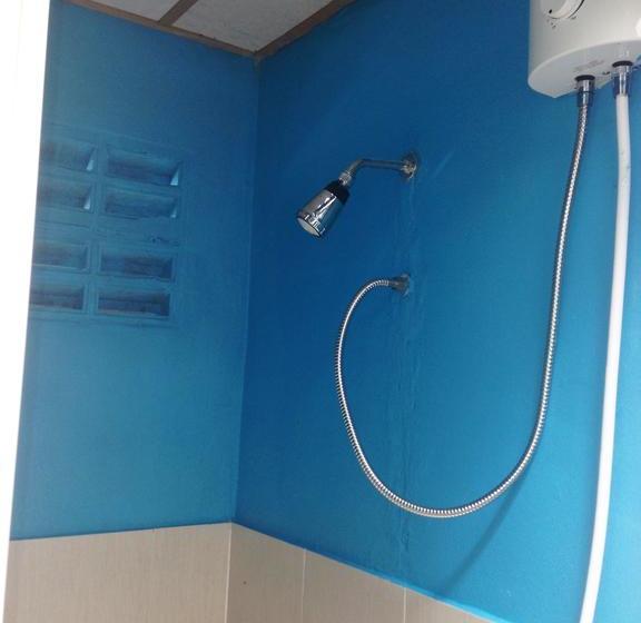 בית מלון כפרי Bed Khaolak Hostel