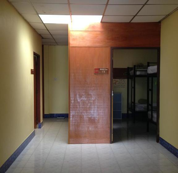 בית מלון כפרי Bed Khaolak Hostel