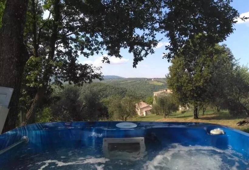 Hotelli Borgo Carpineto