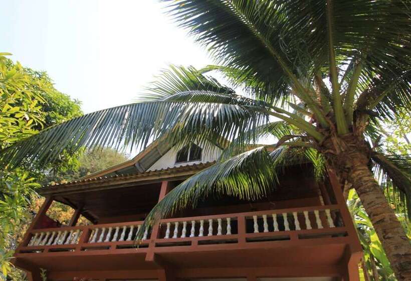 فندق Chomjan Resort