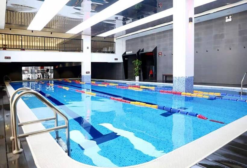 Отель James Joyce Coffetel Zhuhai Sports Center Mingzhu Station