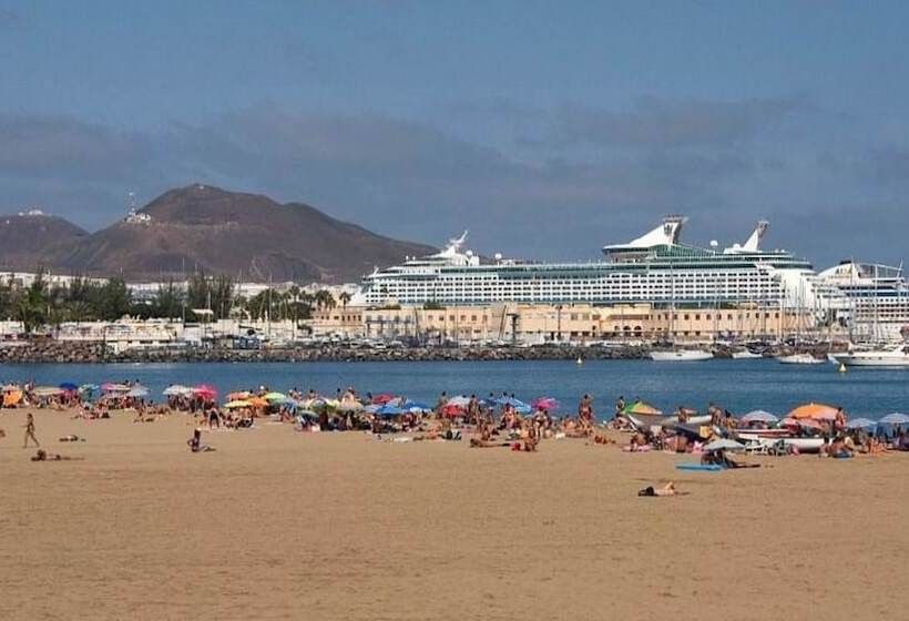 ホテル La Fabrica Urban Hostel