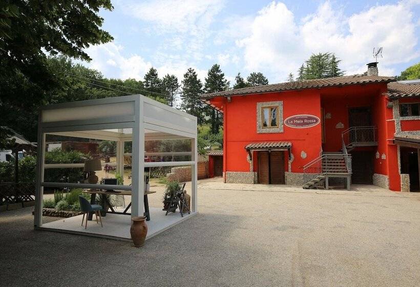 هتل La Mela Rossa