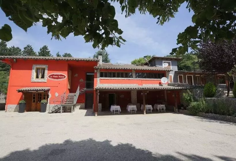 هتل La Mela Rossa