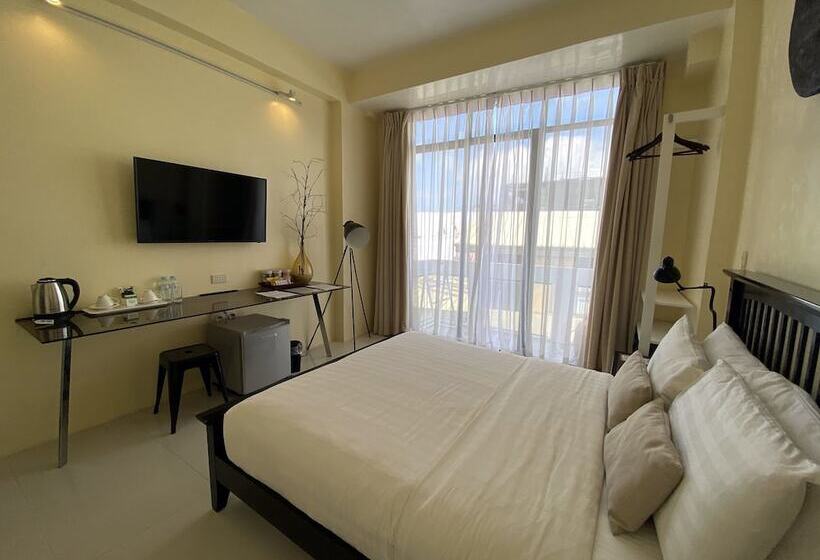 Hotel Luxx Boutique Boracay