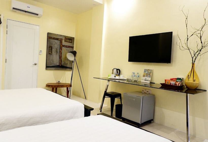 Hotel Luxx Boutique Boracay