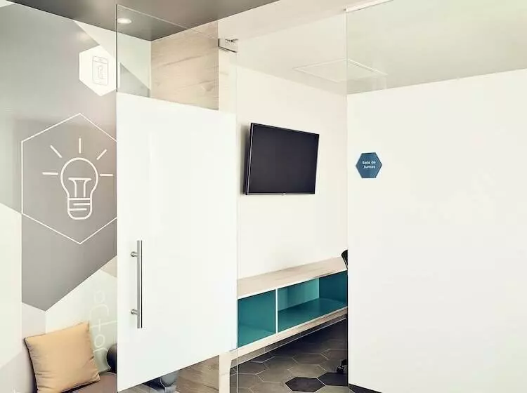 ホテル One Acapulco Diamante