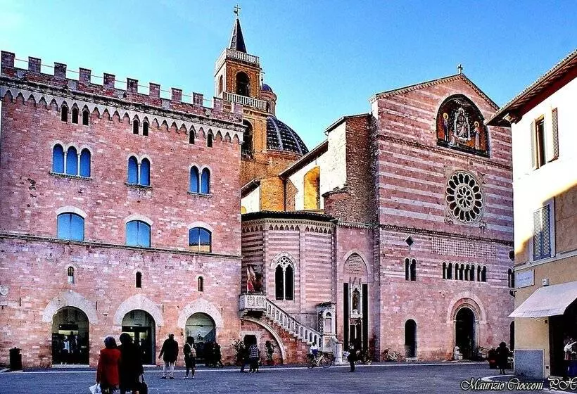ホテル Ostello Palazzo Pierantoni