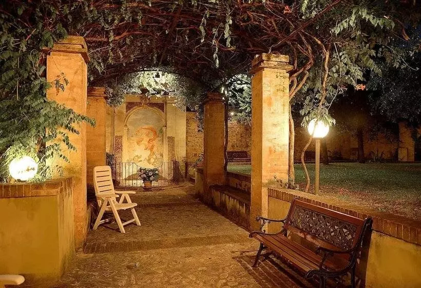 ホテル Ostello Palazzo Pierantoni