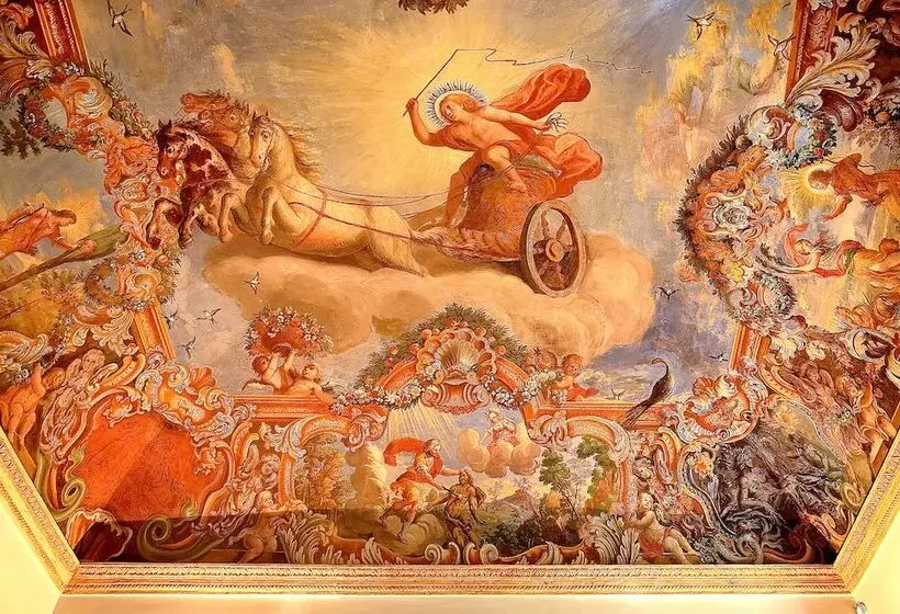 ホテル Ostello Palazzo Pierantoni