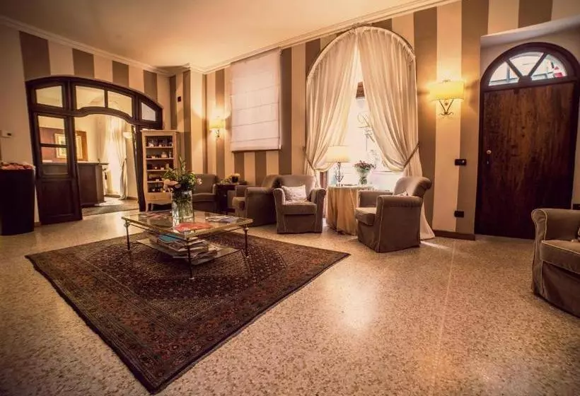 ホテル Palazzo Finati