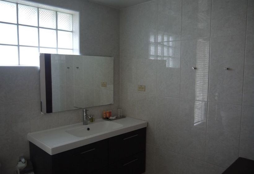 هتل The Summit Condominium &