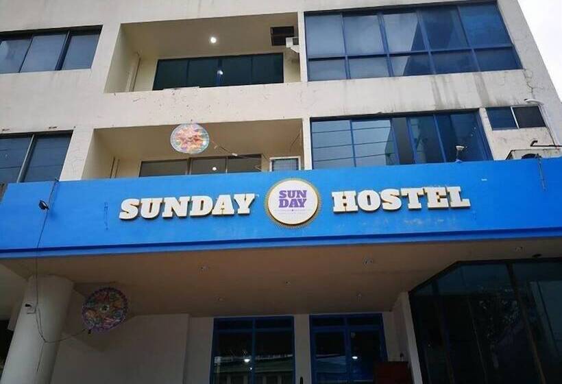 בית מלון כפרי Sunday Hostel