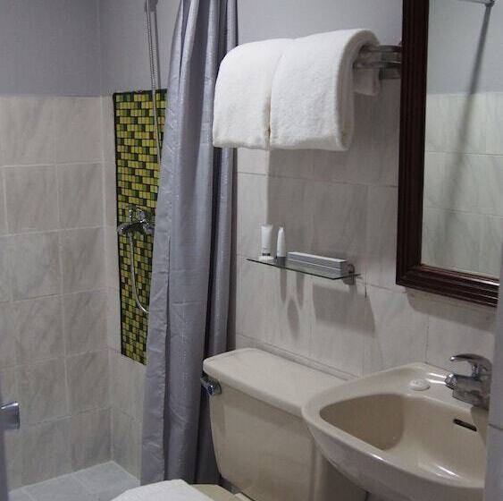 בית מלון כפרי Sunday Hostel