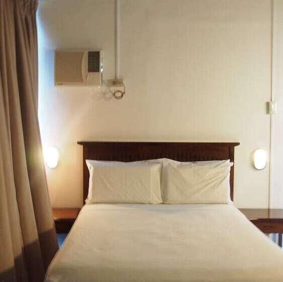 בית מלון כפרי Sunday Hostel