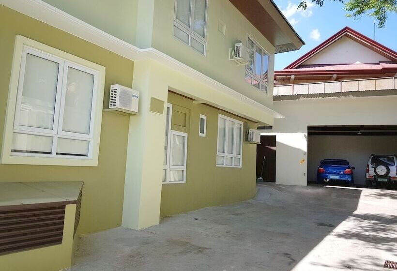 호텔 The Leaf House