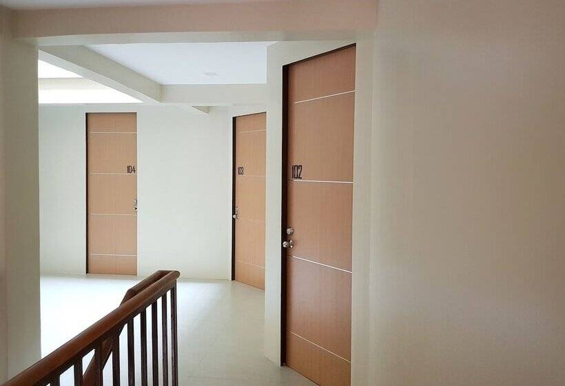 호텔 The Leaf House