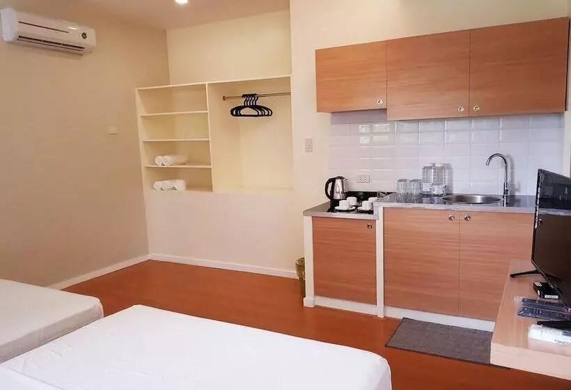 Hotelli The Leaf House