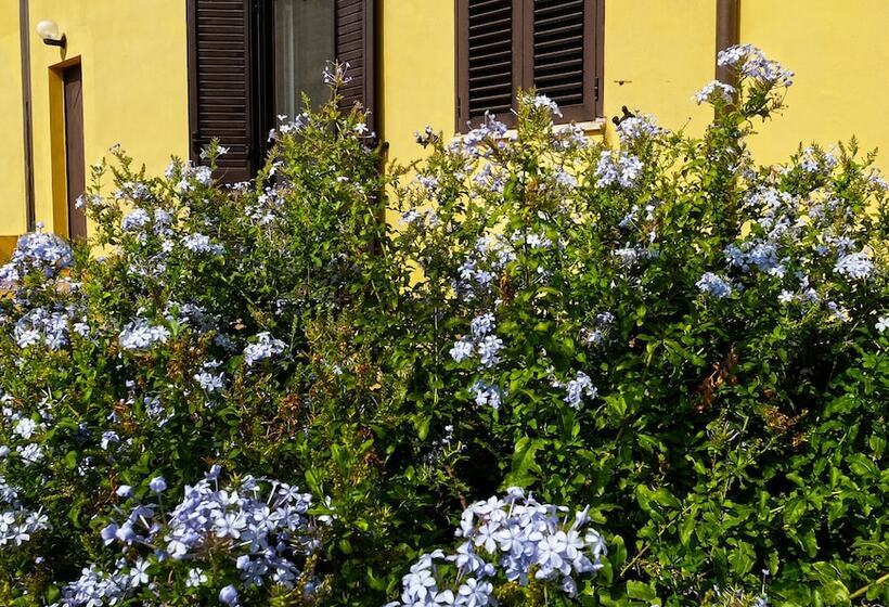 ホテル Vistazzurra B&b