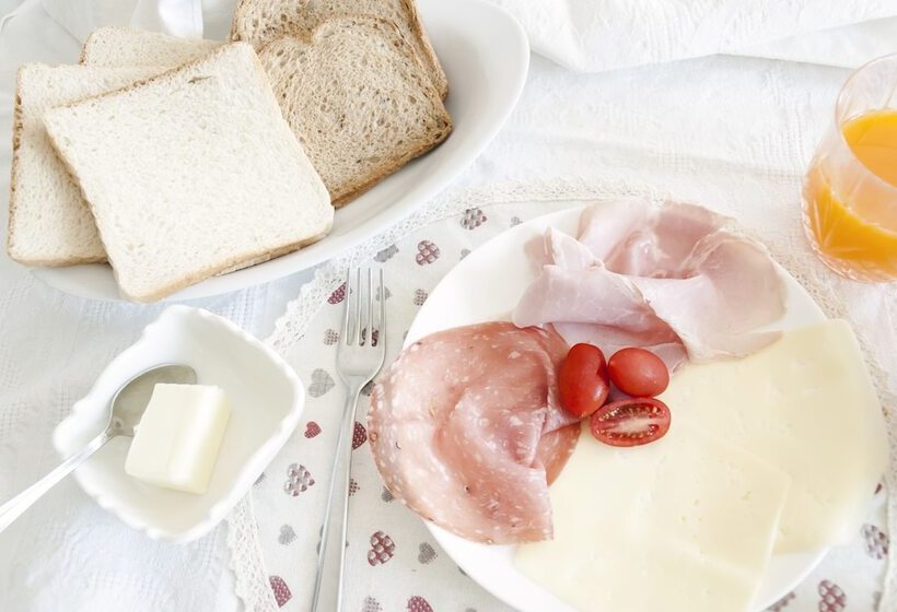 ホテル Vistazzurra B&b