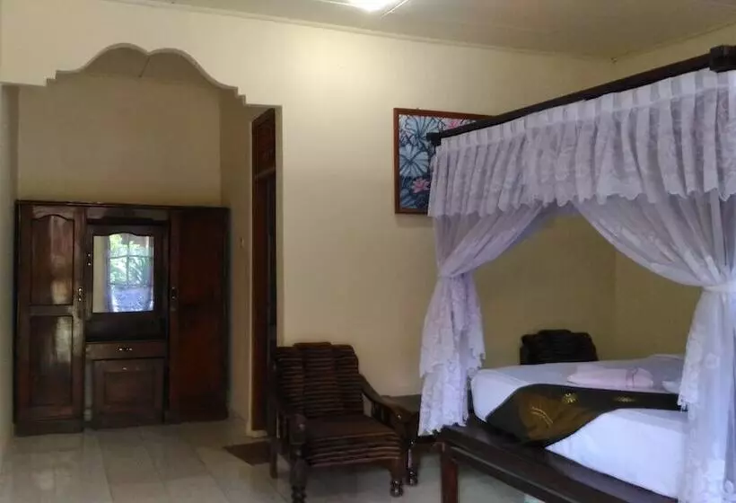 Segara Hotel And Restaurant