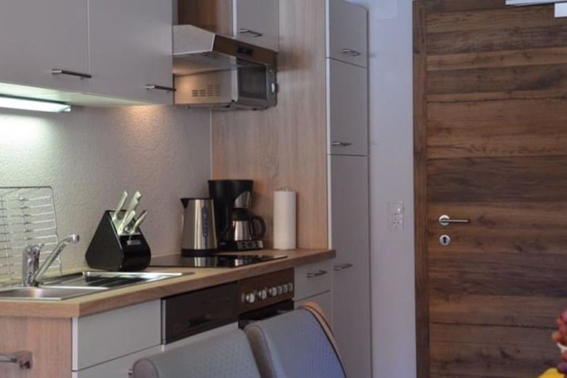 هتل Alpen-appartements Zürcher