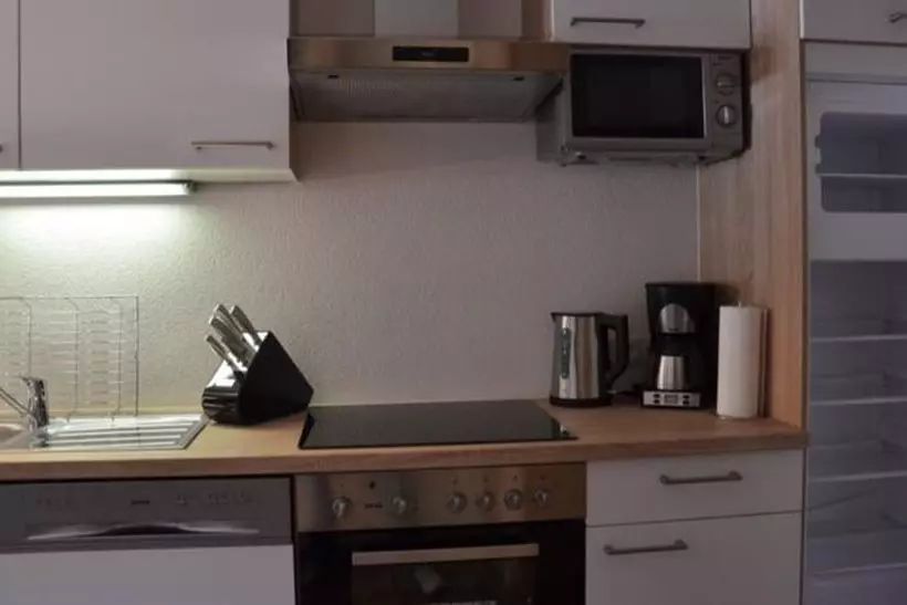 هتل Alpen-appartements Zürcher