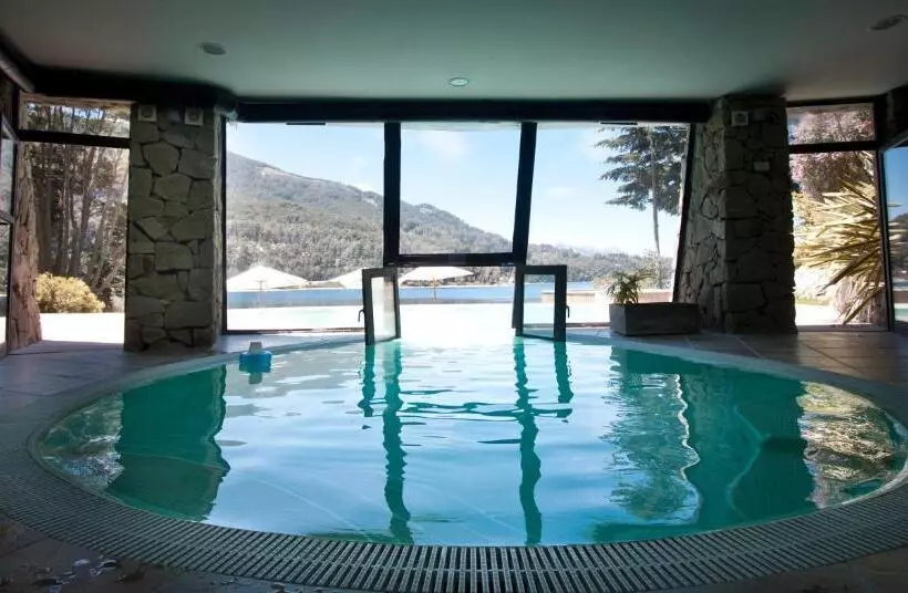 Hotelli Costa Serena Apart Cabañas & Spa