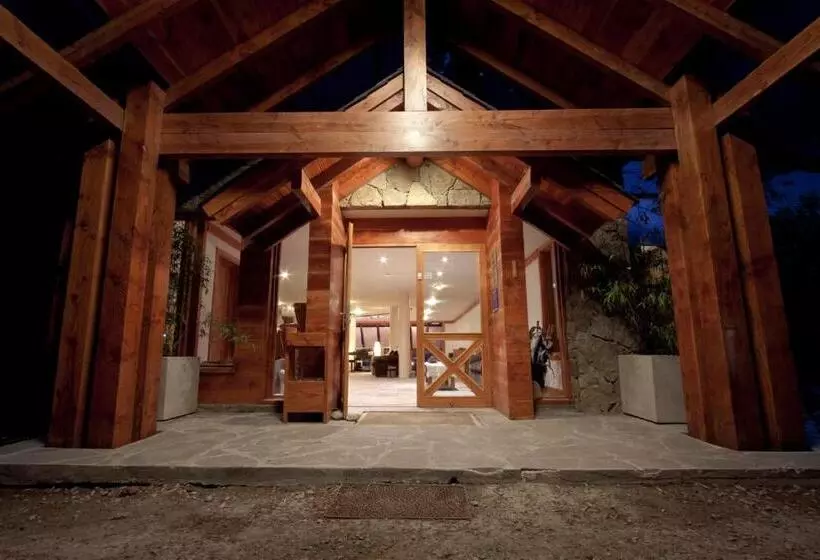 Hotelli Costa Serena Apart Cabañas & Spa