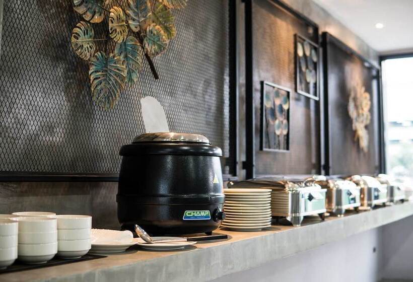 Отель De V Loft