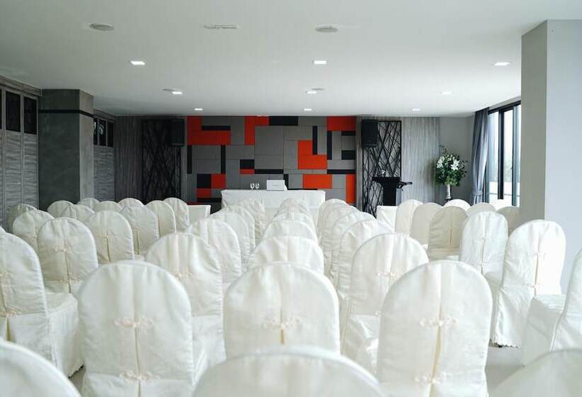 Отель De V Loft