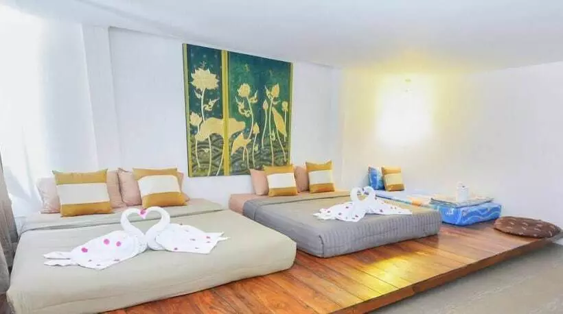 هتل Fah Talay Resort