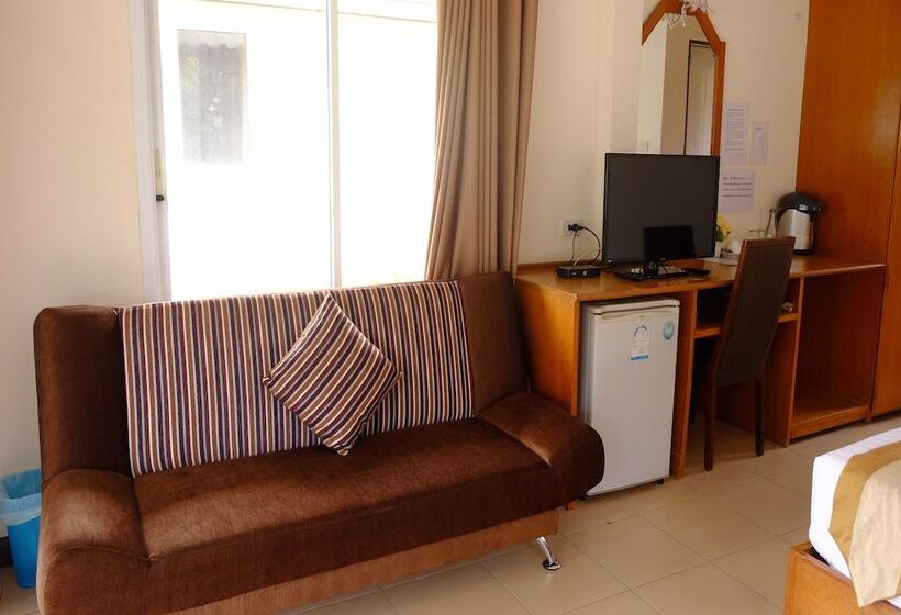 هتل Fah Talay Resort