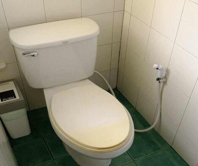 هتل Fah Talay Resort