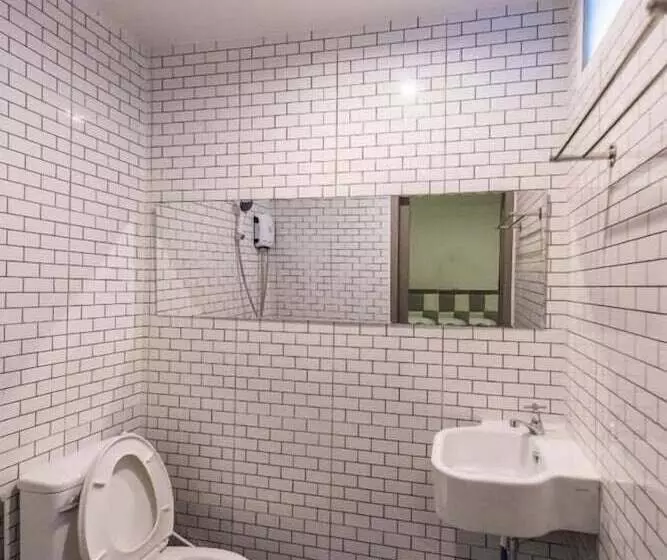 ホテル Future Place Mansion Ubon