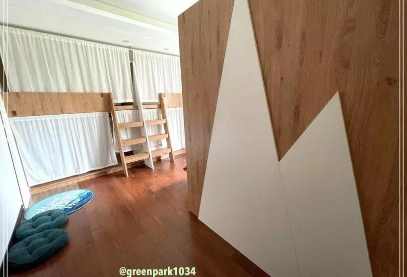 هتل Green Park Homestay