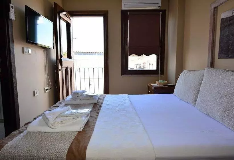 ホテル Hayriye Hanim Ege