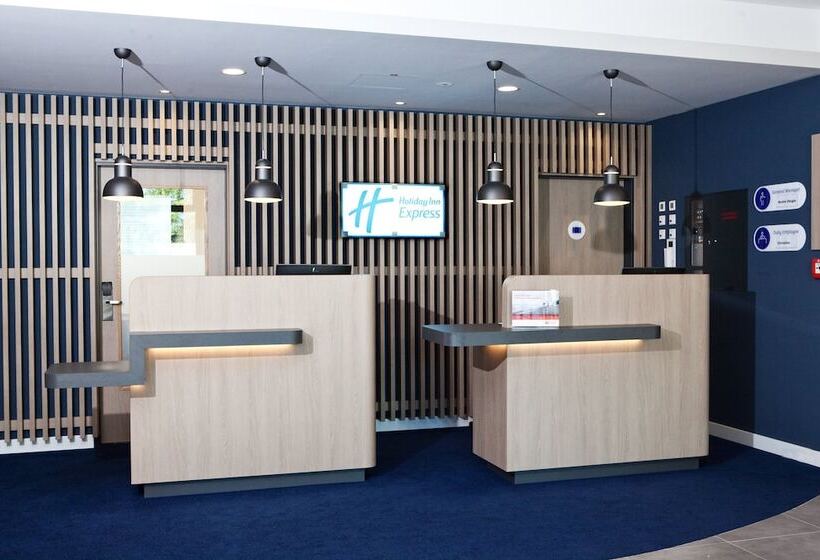 ホテル Holiday Inn Express Frankfurt Airport   Raunheim, An Ihg