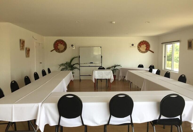 هتل House Of Tonga