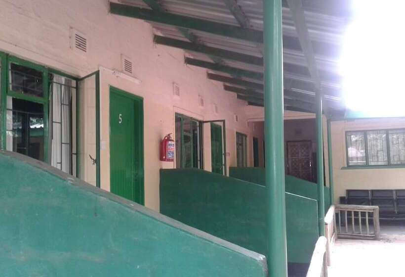هتل Kazungula Guest House