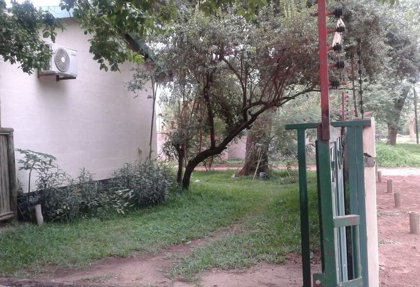 هتل Kazungula Guest House