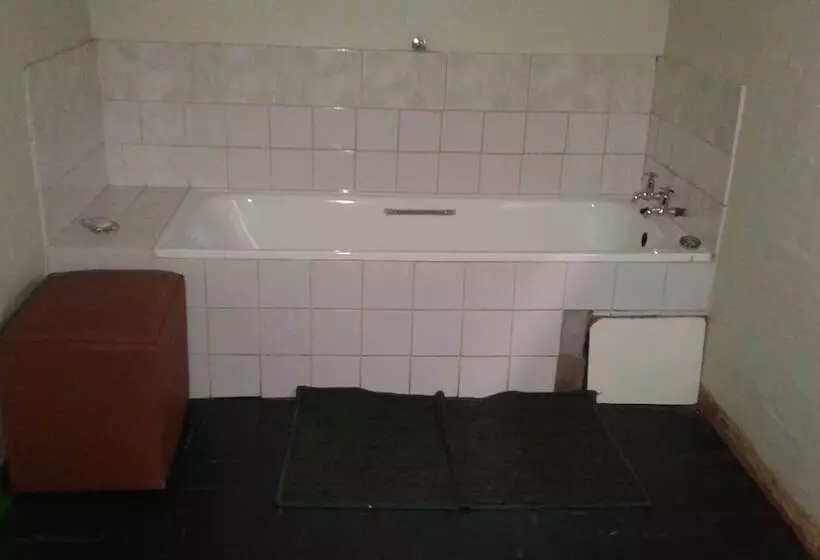 هتل Kazungula Guest House