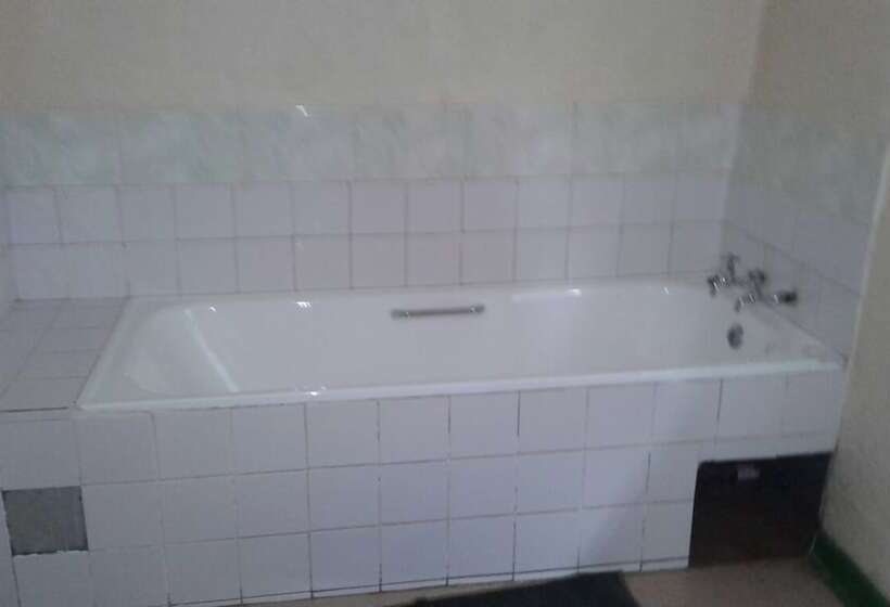 هتل Kazungula Guest House