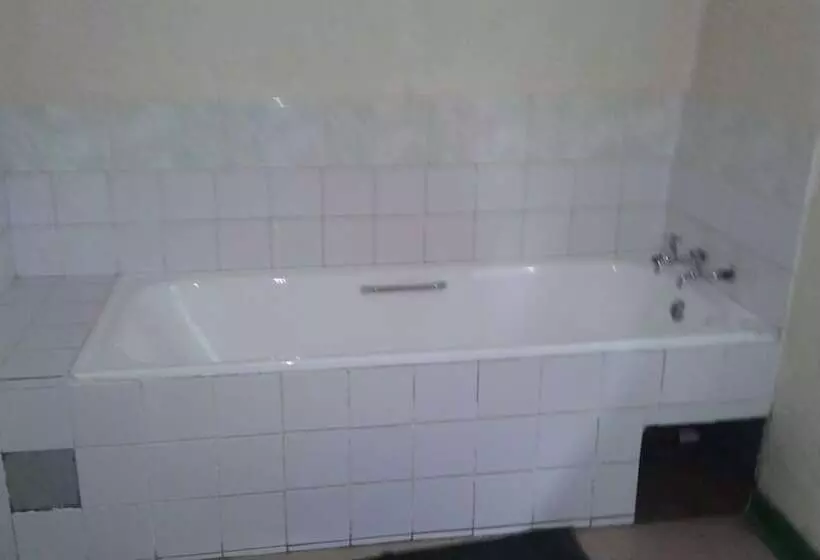 هتل Kazungula Guest House