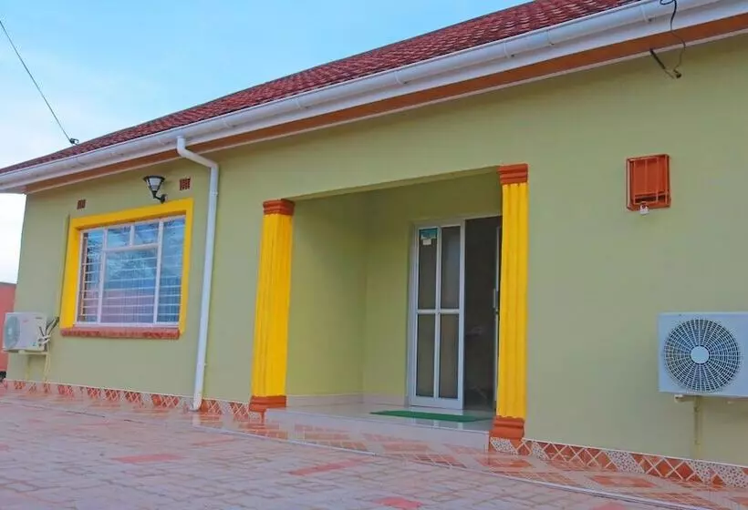 هتل Km Executive Lodge
