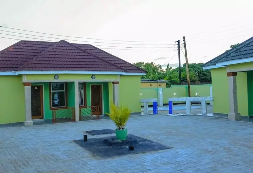 هتل Km Executive Lodge