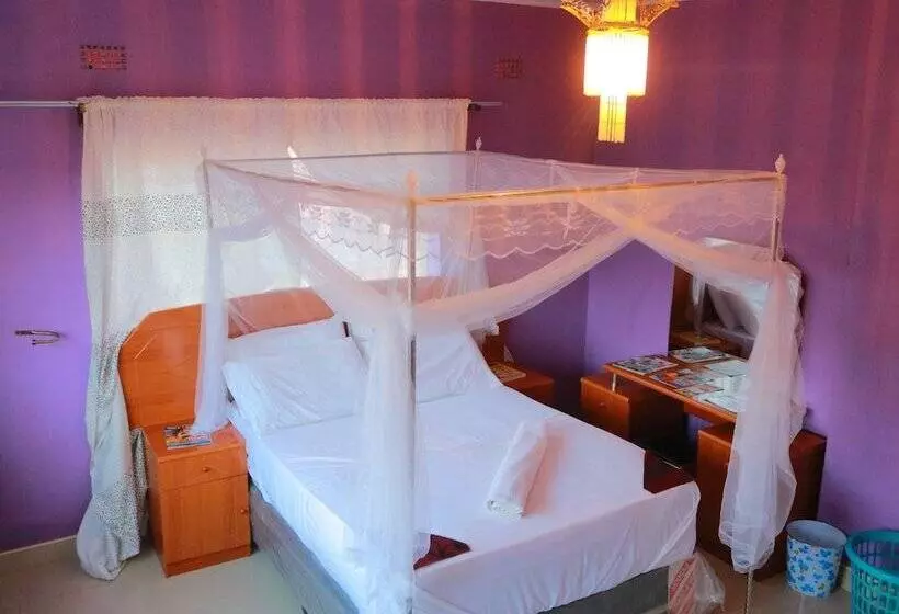 هتل Km Executive Lodge