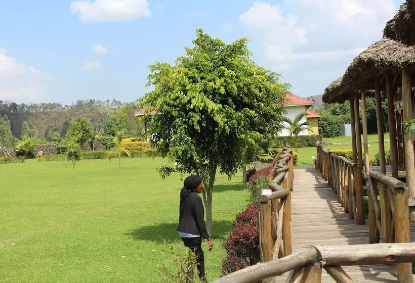 هتل Lake Chahafi  Resort
