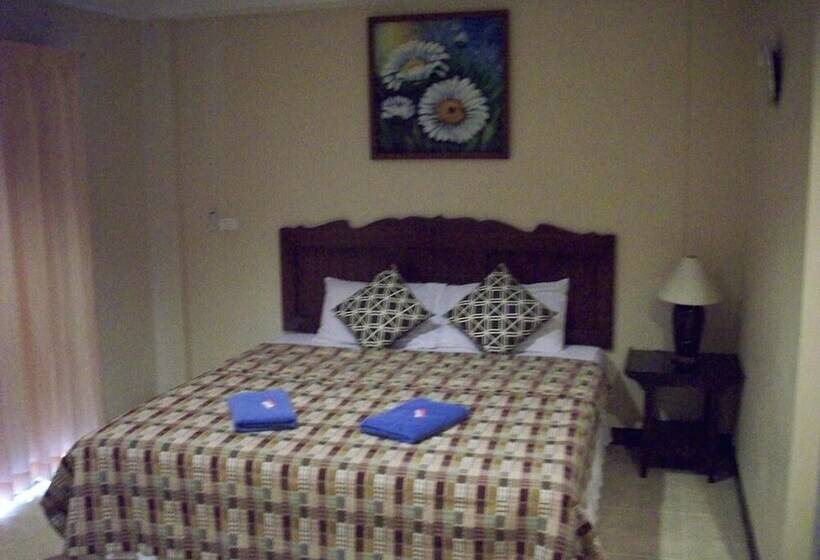 فندق Orient House