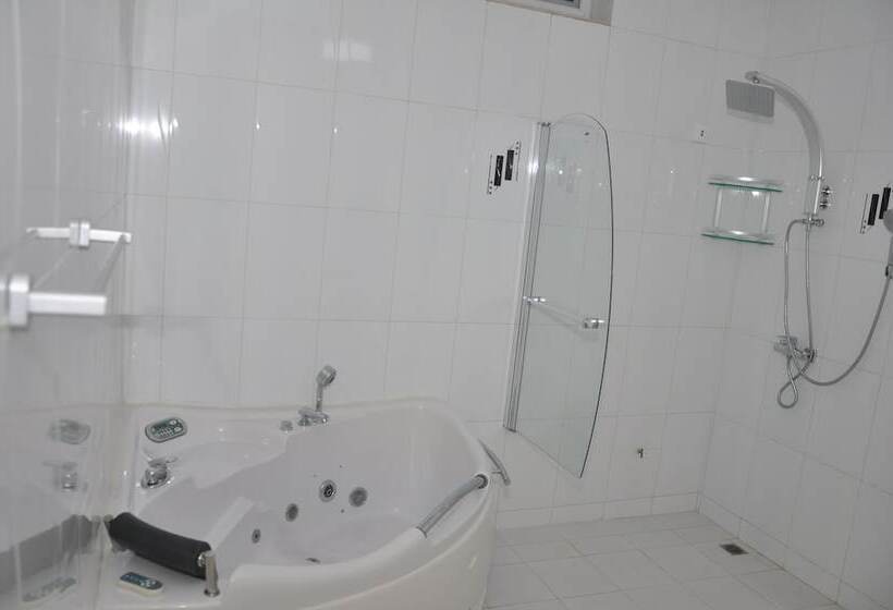 هتل Rosalie S Apparts